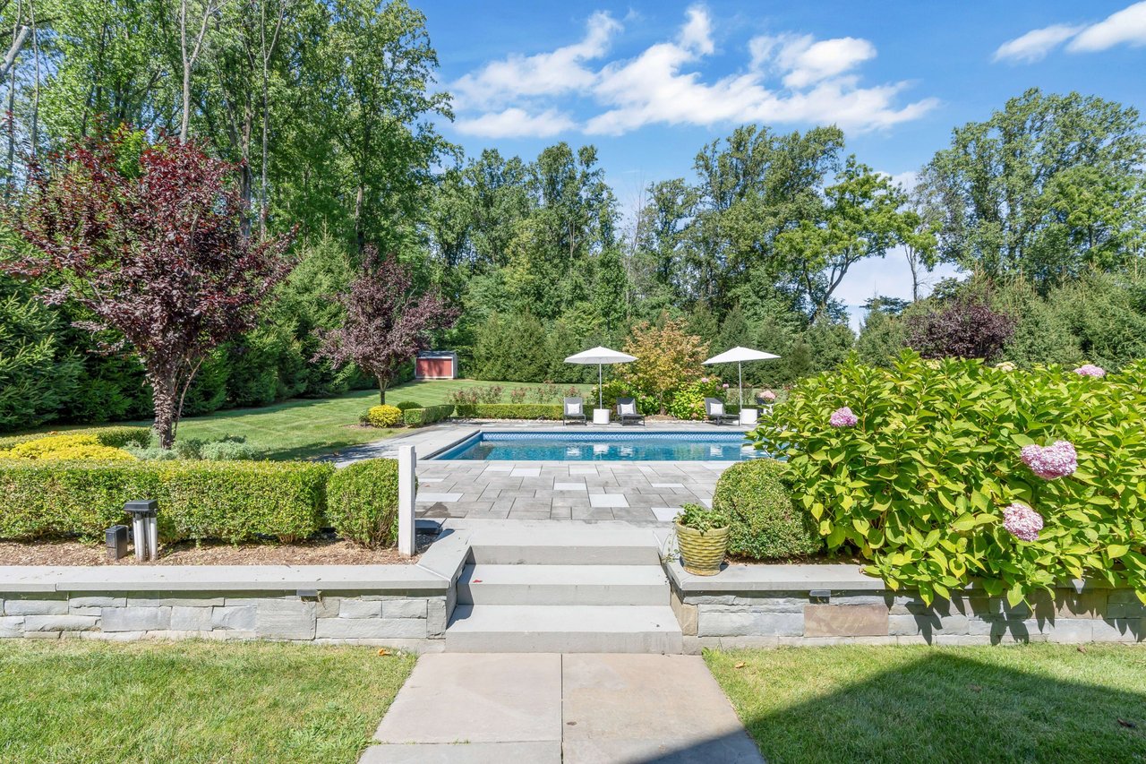 20 Van Beuren Road, Morris Township