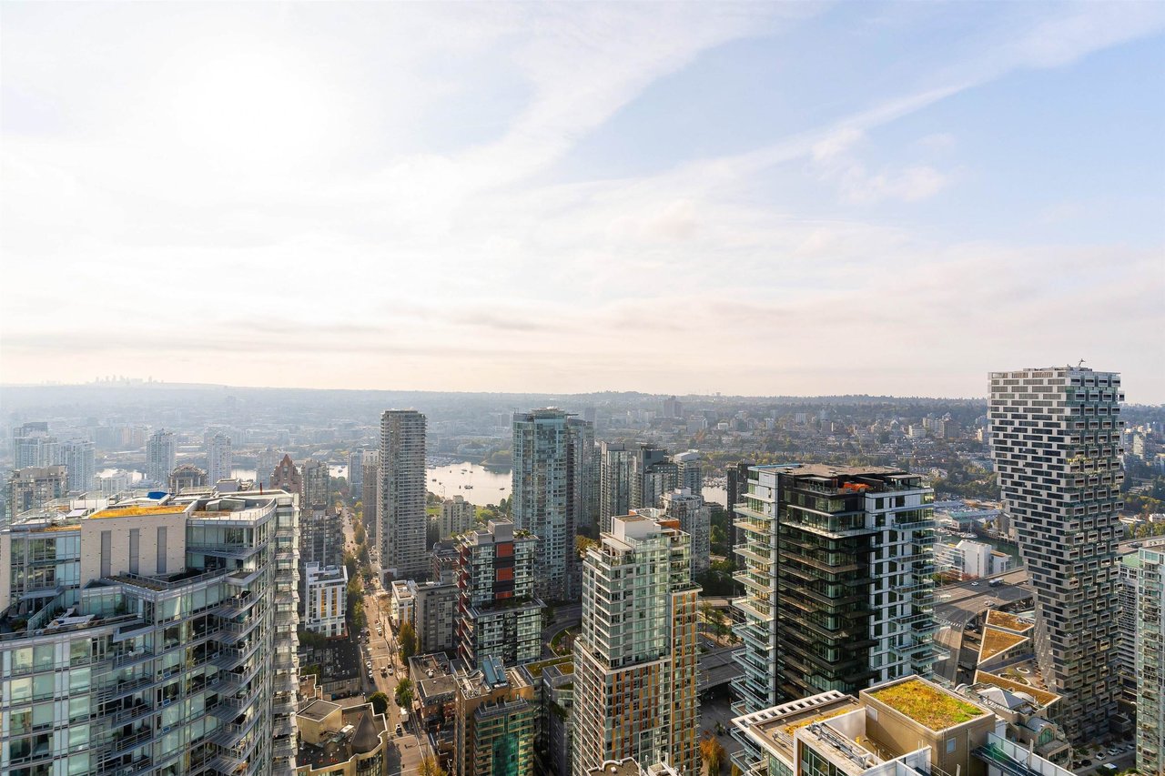 1289 Hornby St, #4905