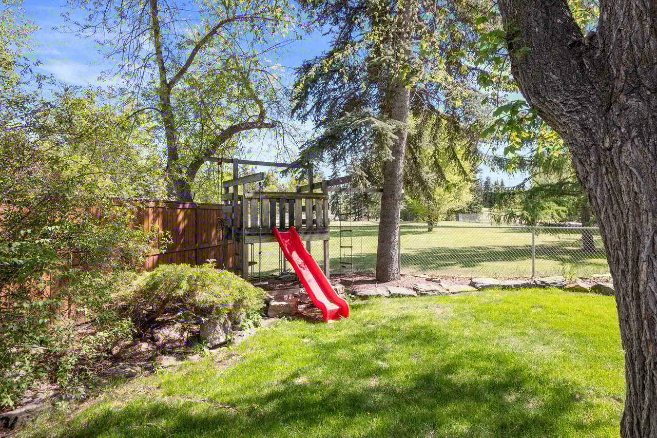11023 Willowfern Drive SE