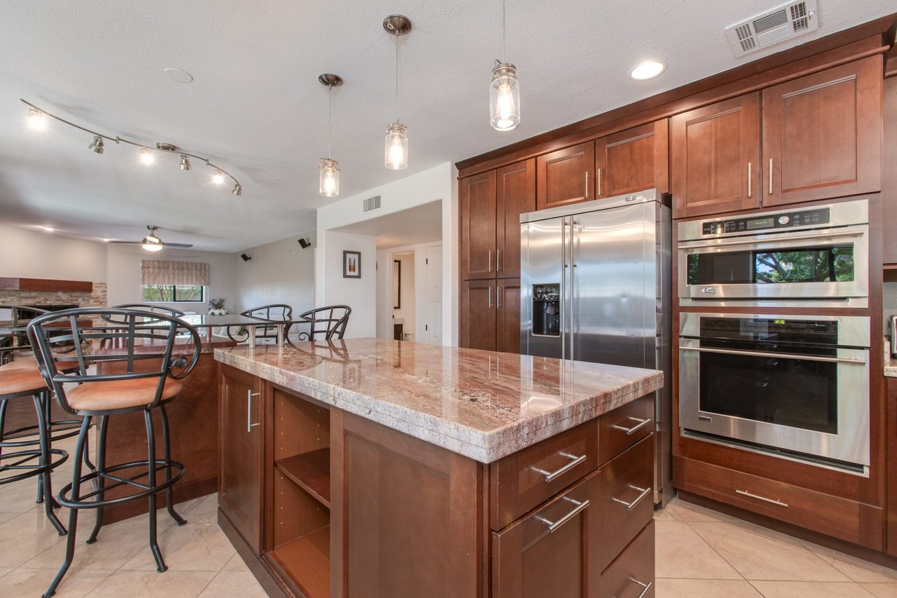 1067 E Seminole Dr.