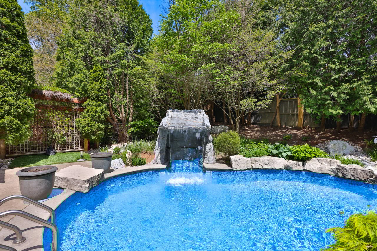 1277 Woodeden Dr