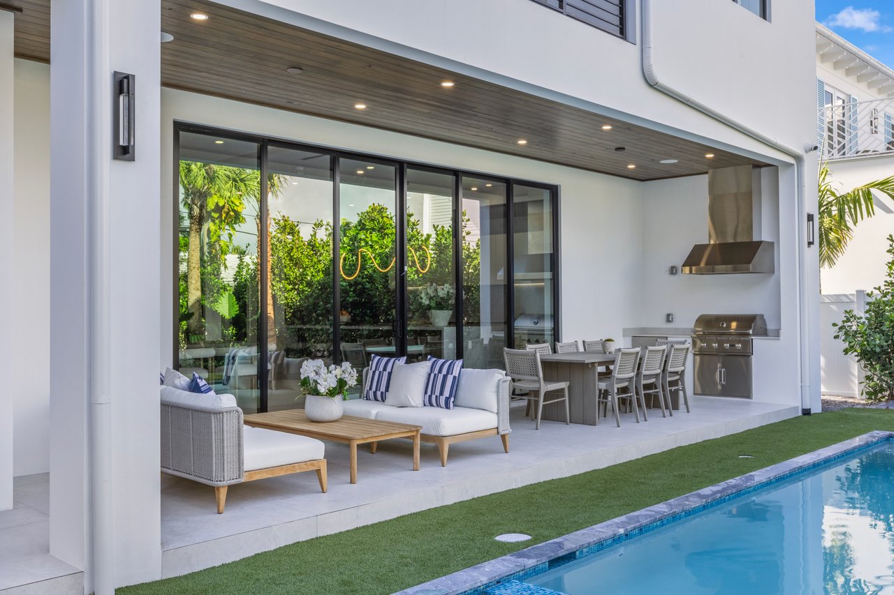 Murray Rd in Soso With Beautiful Water & Island Views