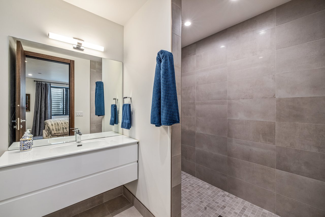 31 Taylor Creek Court