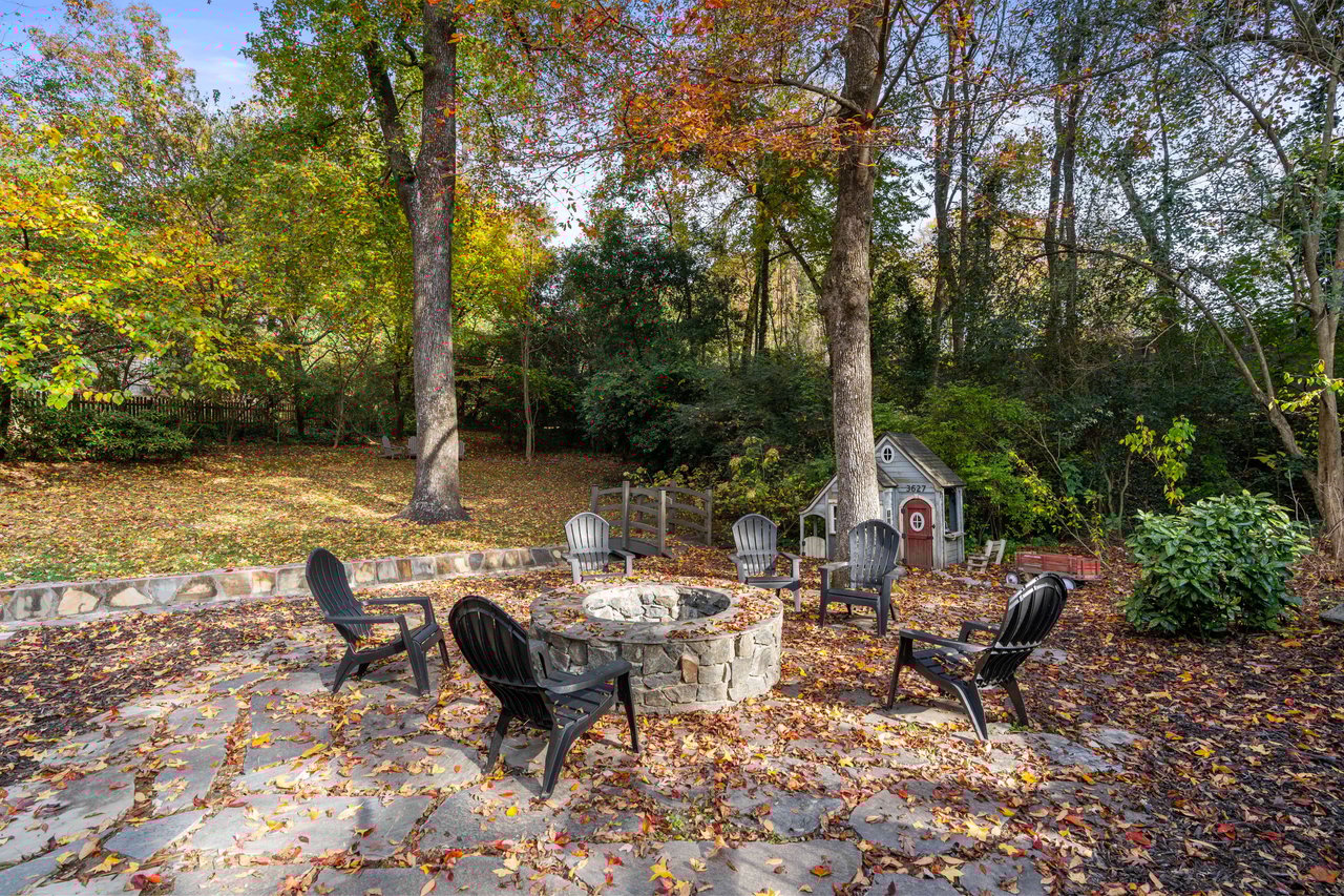 3627 Kingsboro Road NE