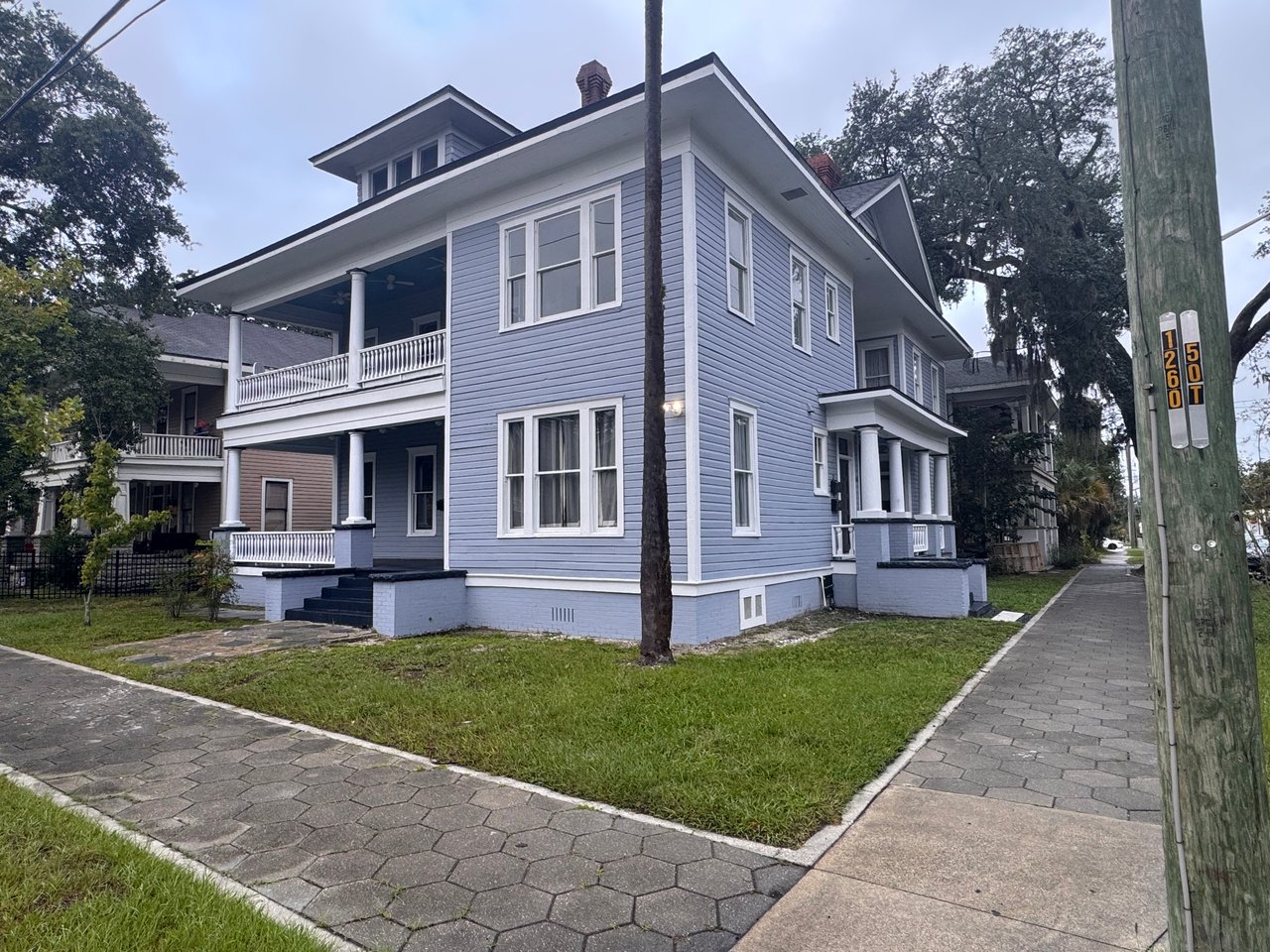 1252 Hubbard Street