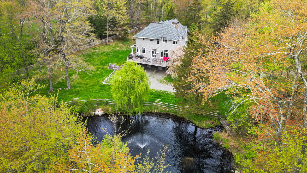 137 Upper Shad Road