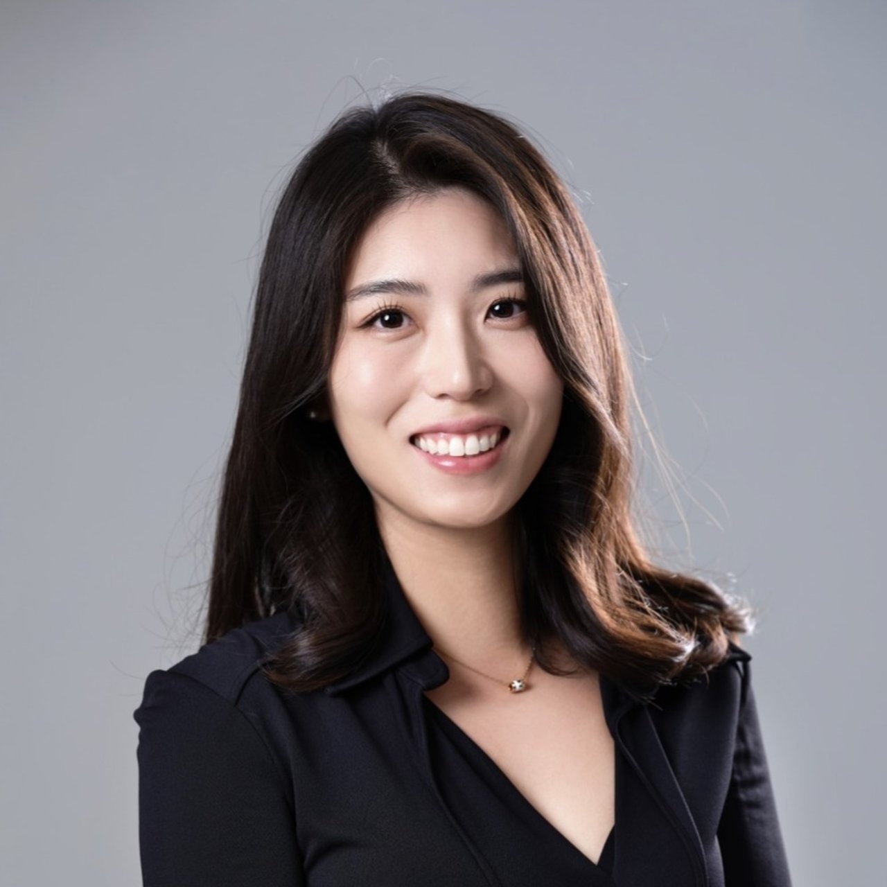 Ahra Cho Honolulu, HI Real Estate Agent Headshot