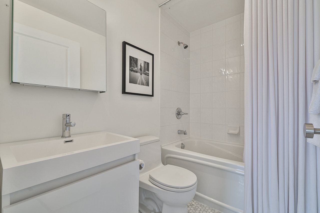 SOLD: Luxury Living