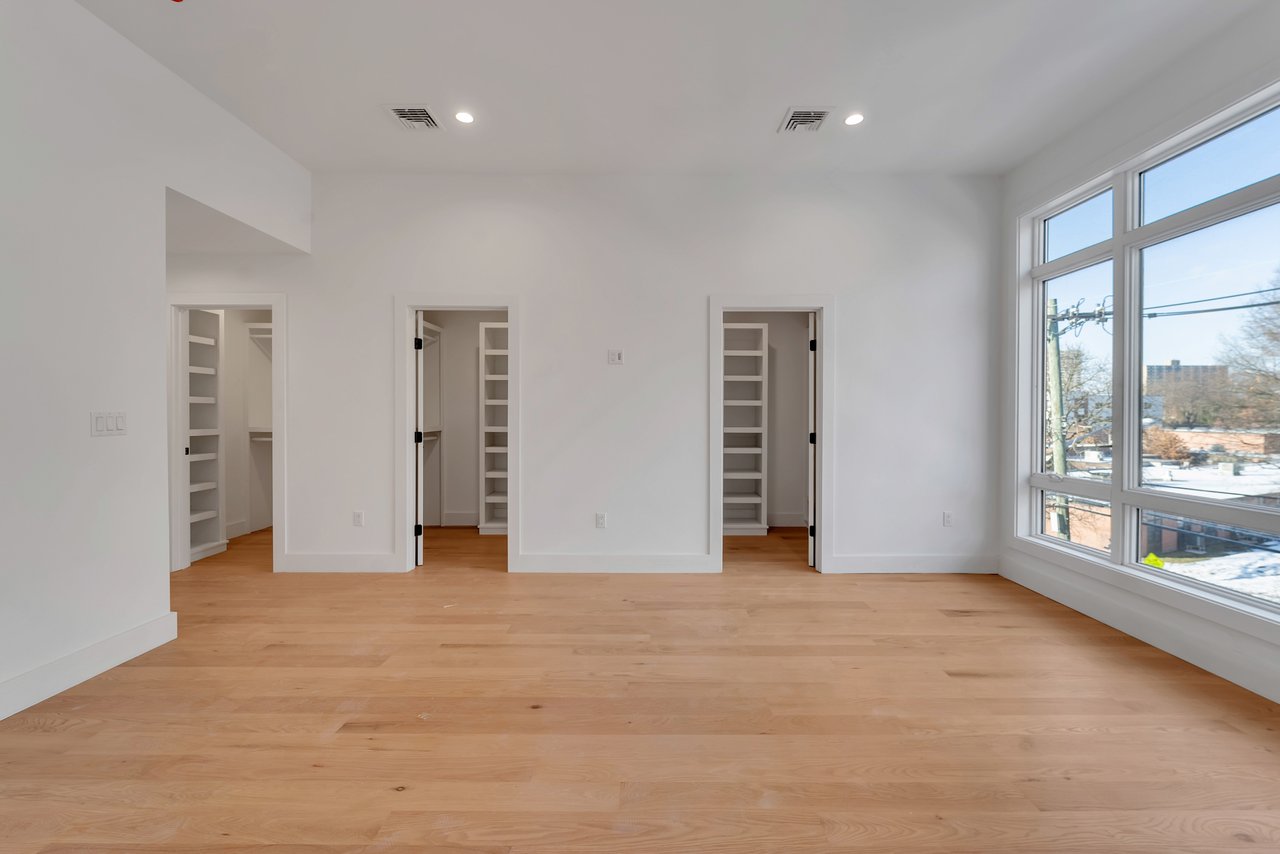 432 Stillwell Avenue B