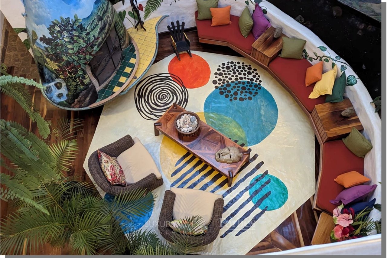 20646 - Boutique Hotel for Sale in the Mountains of Heredia