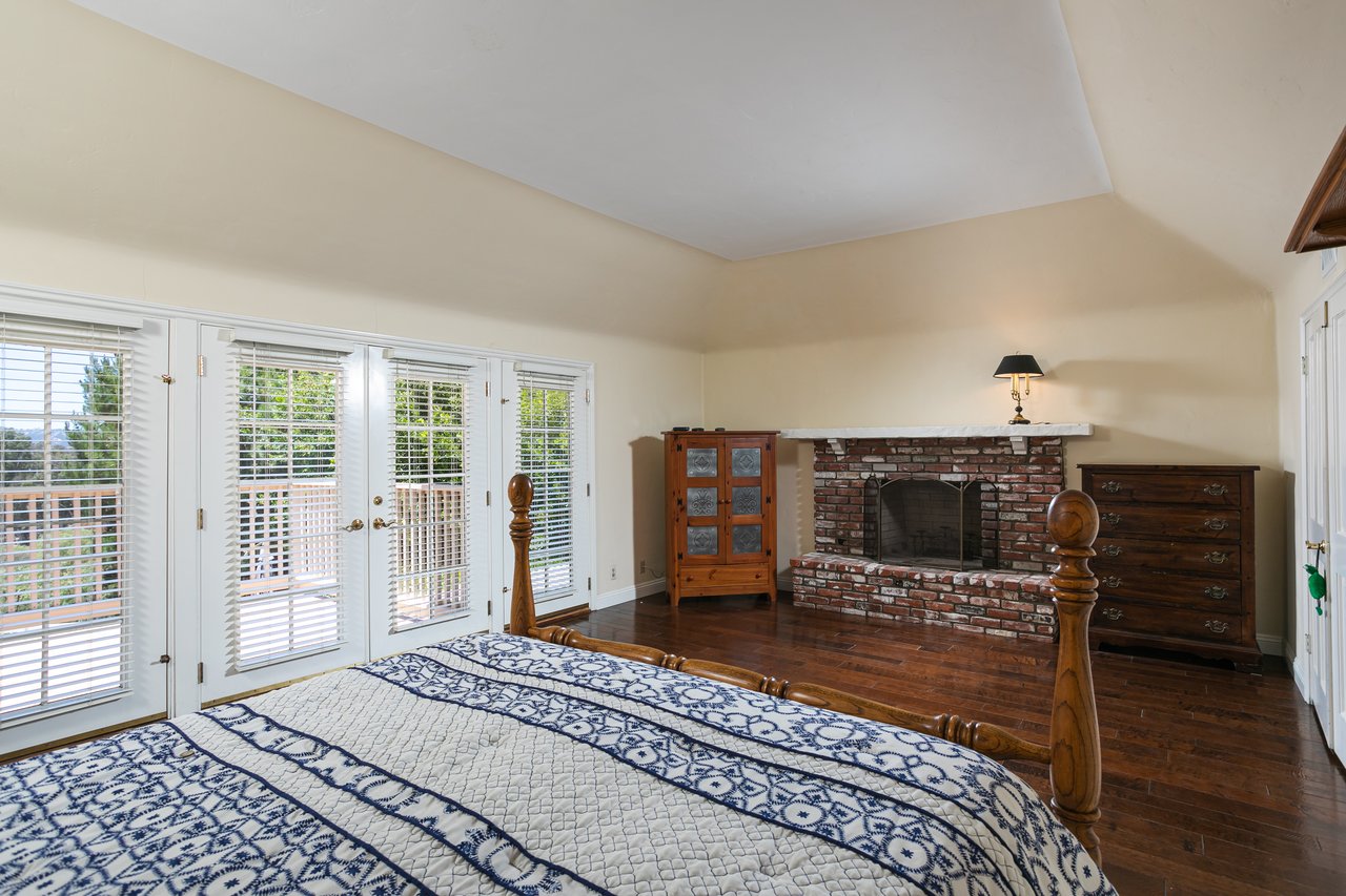 27101 Hidden Trail Rd