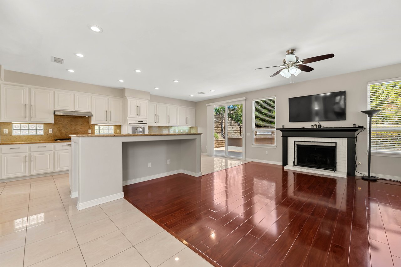 Thousand Oaks Lease