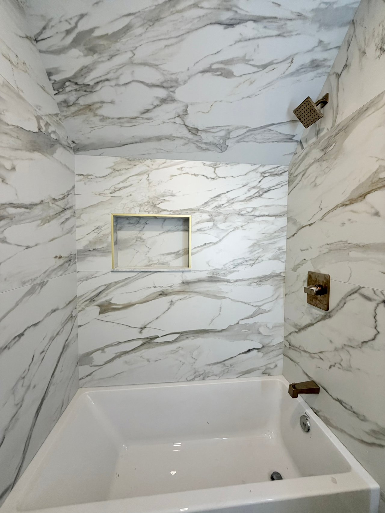 16 Harbor View Street