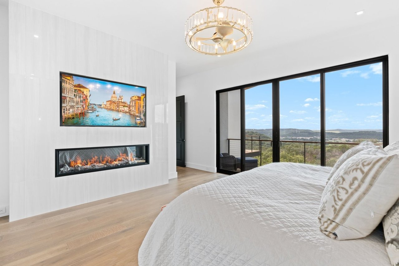 Luxxis Design 1104 Summit