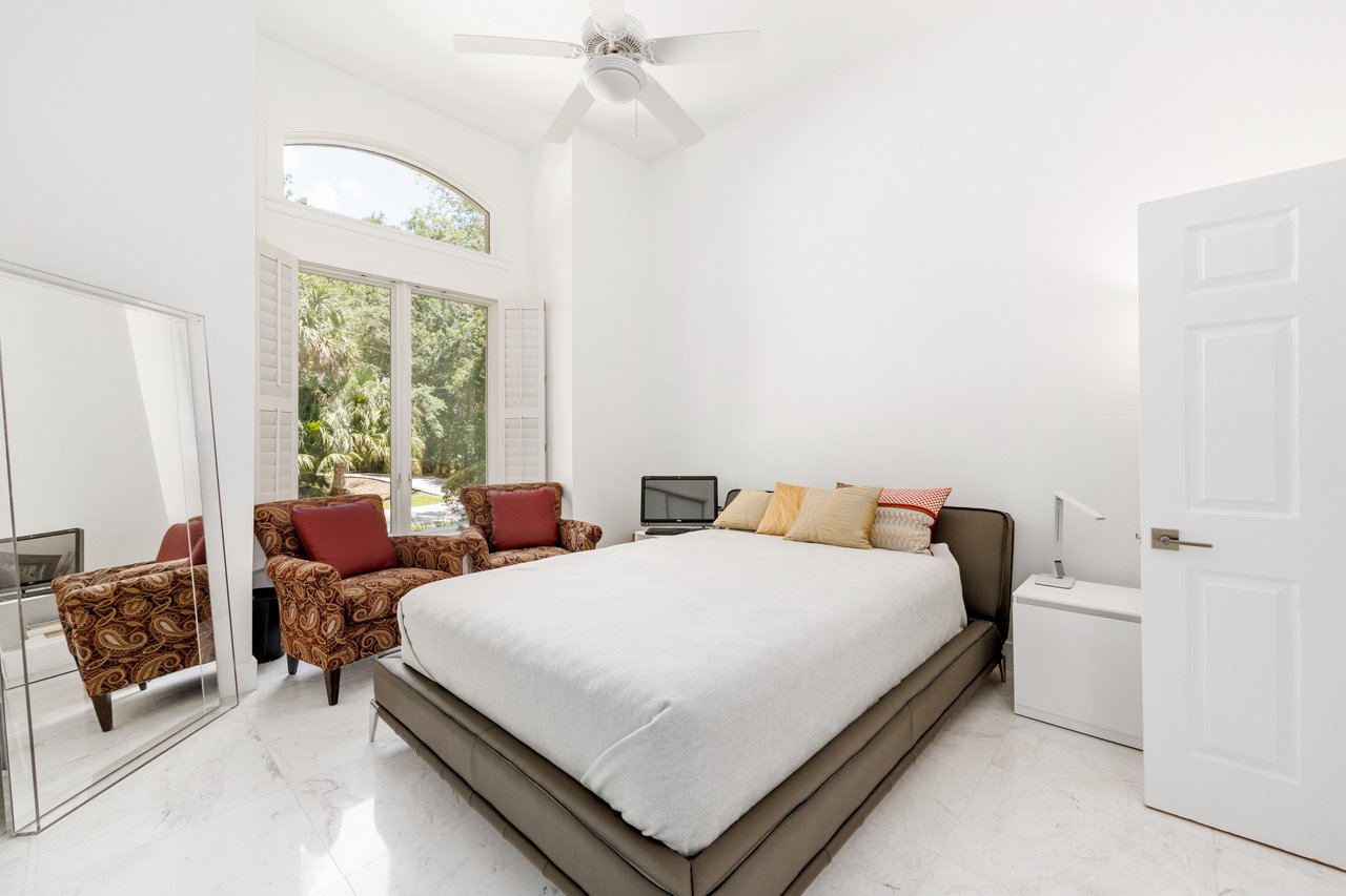 6709 SW 17th Terrace Rd