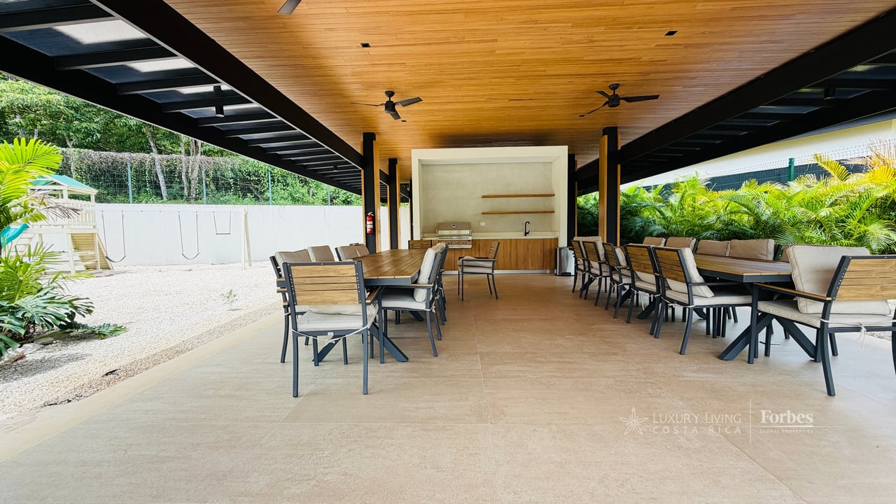21479 - Luxury villa, 4 bedrooms, pool and excellent ROI for investors
