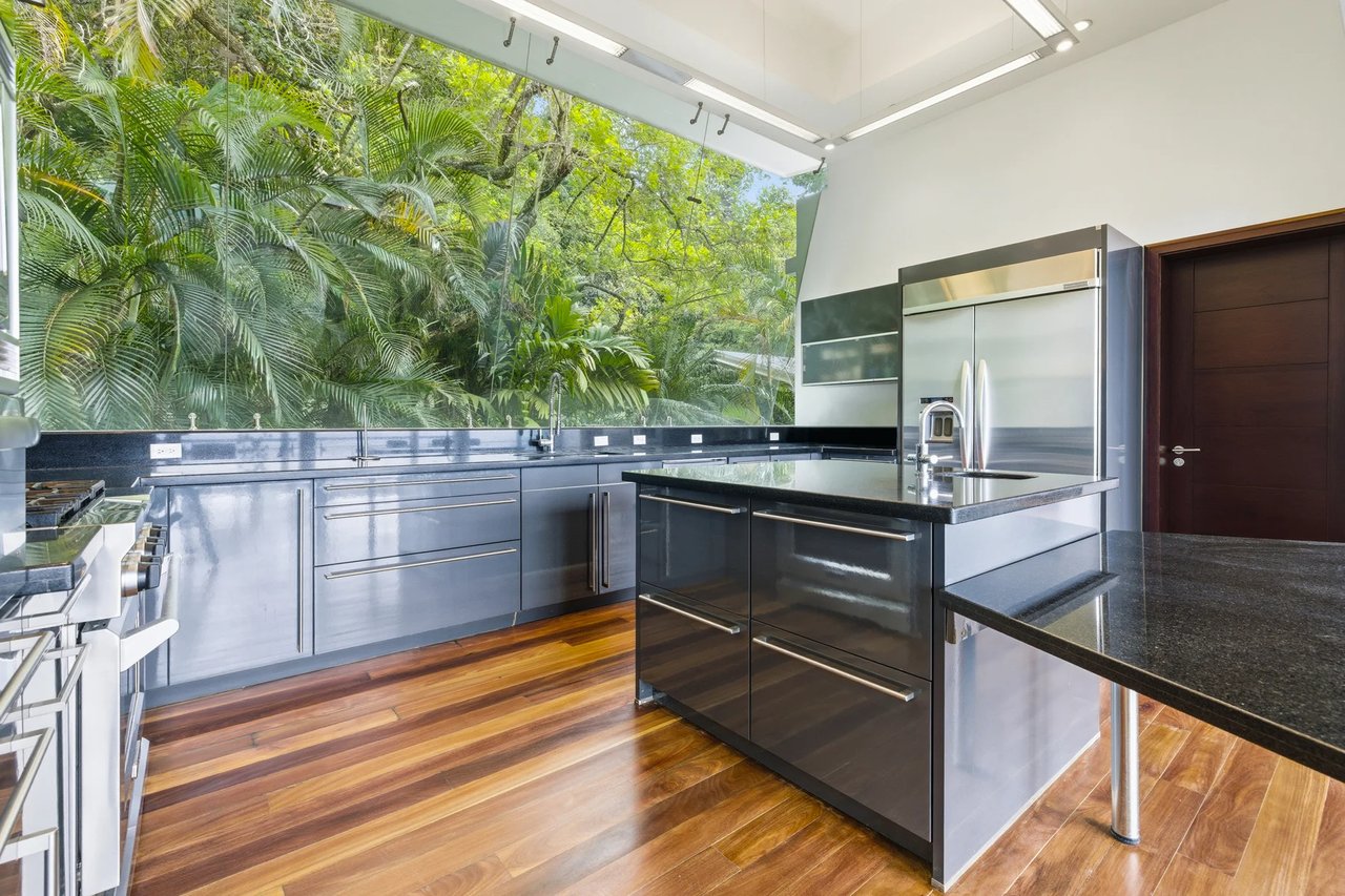 Panoramic Valley Views Retreat, Santa Ana, San Jose