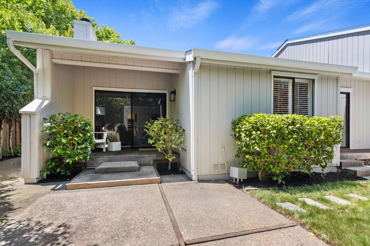 863 Augusta Dr