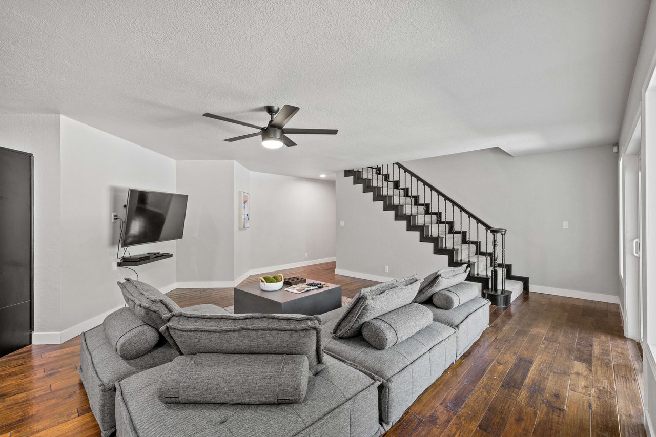2880 Carlson Drive