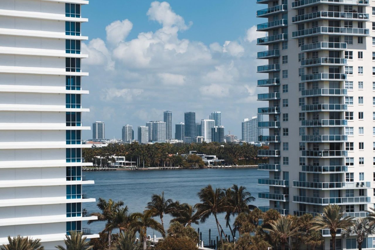 Kimberly Rodstein’s Complete Homebuying Guide For Miami Beach
