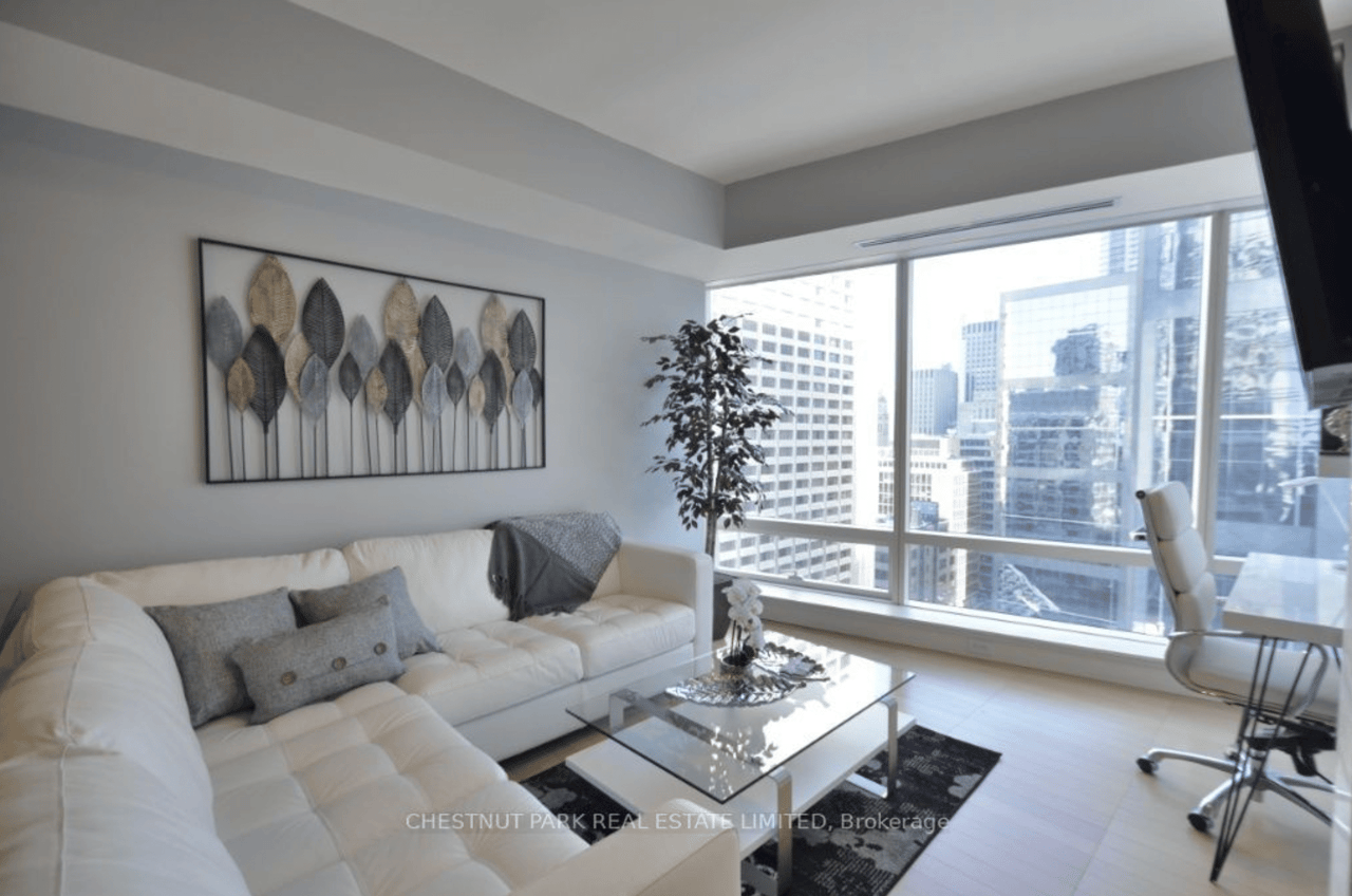 Suite 1804- 180 University Avenue