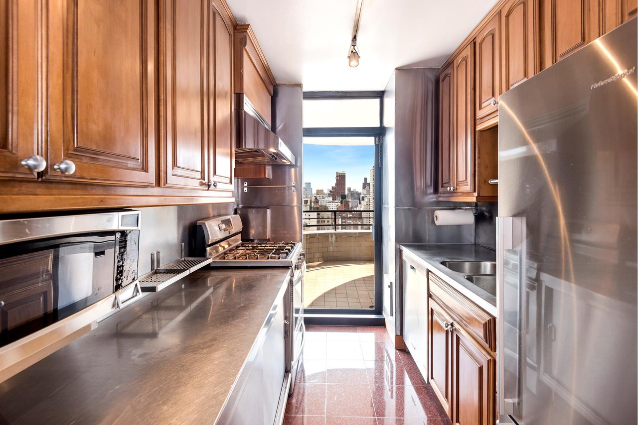 400 E 70th St, #2301