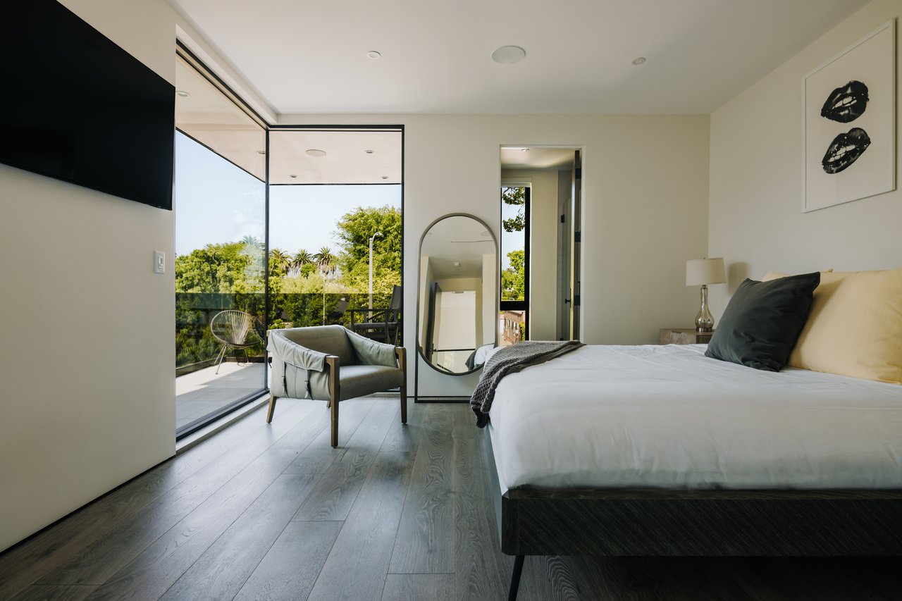 515 N Harper Ave, West Hollywood