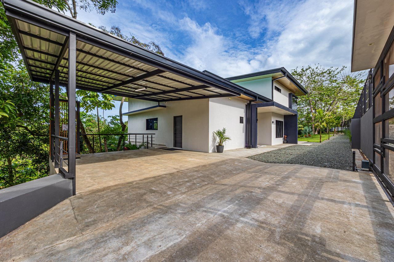 Casa Palma – Brand New Luxury 4BR/4.5BA Home with Stunning Sunset Views in Quepos