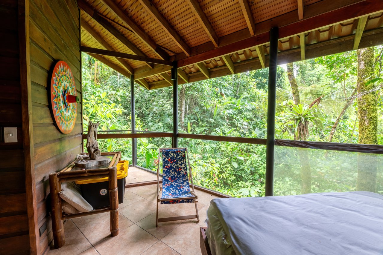 Waterfall Retreat with Casita & Build-Ready Lot in Cascada Azul, Baru
