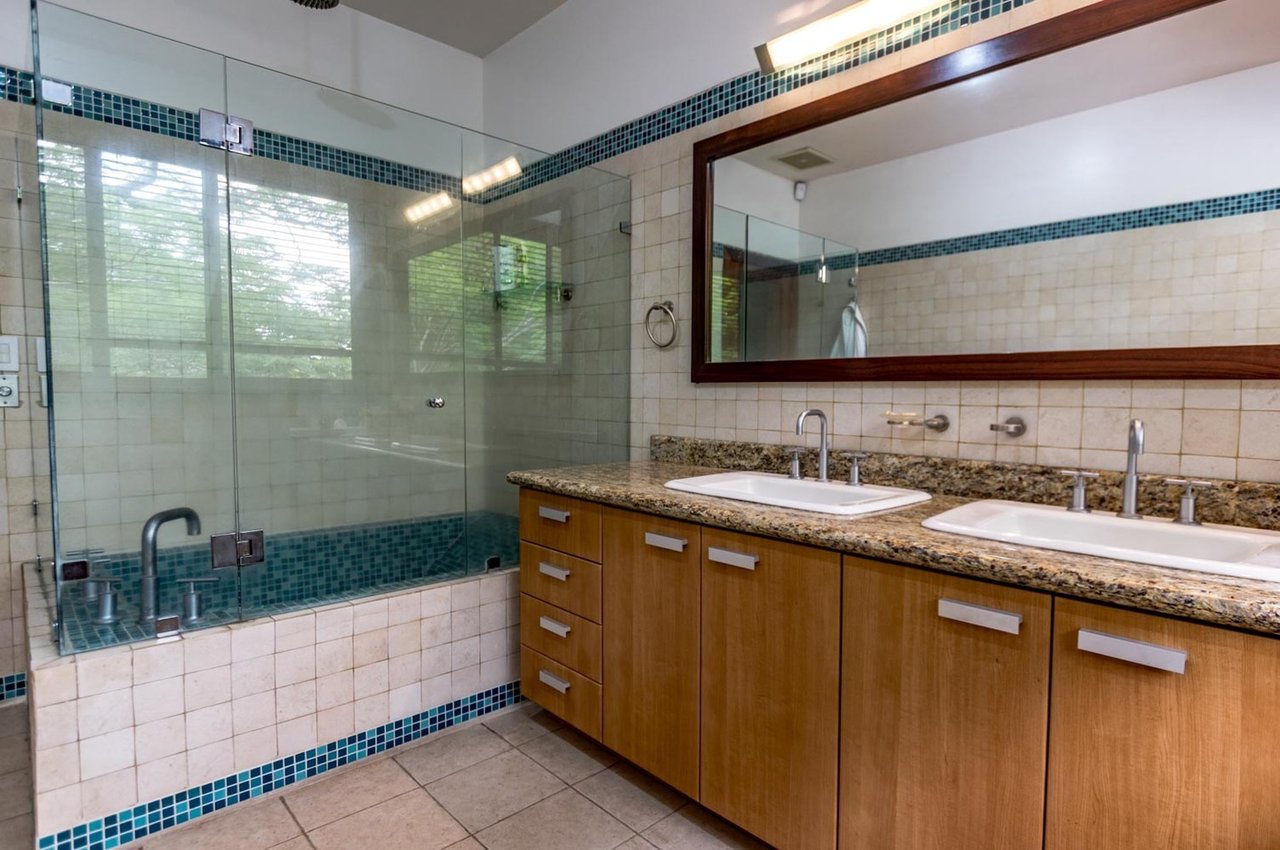 Tropical Gem In Villa Real