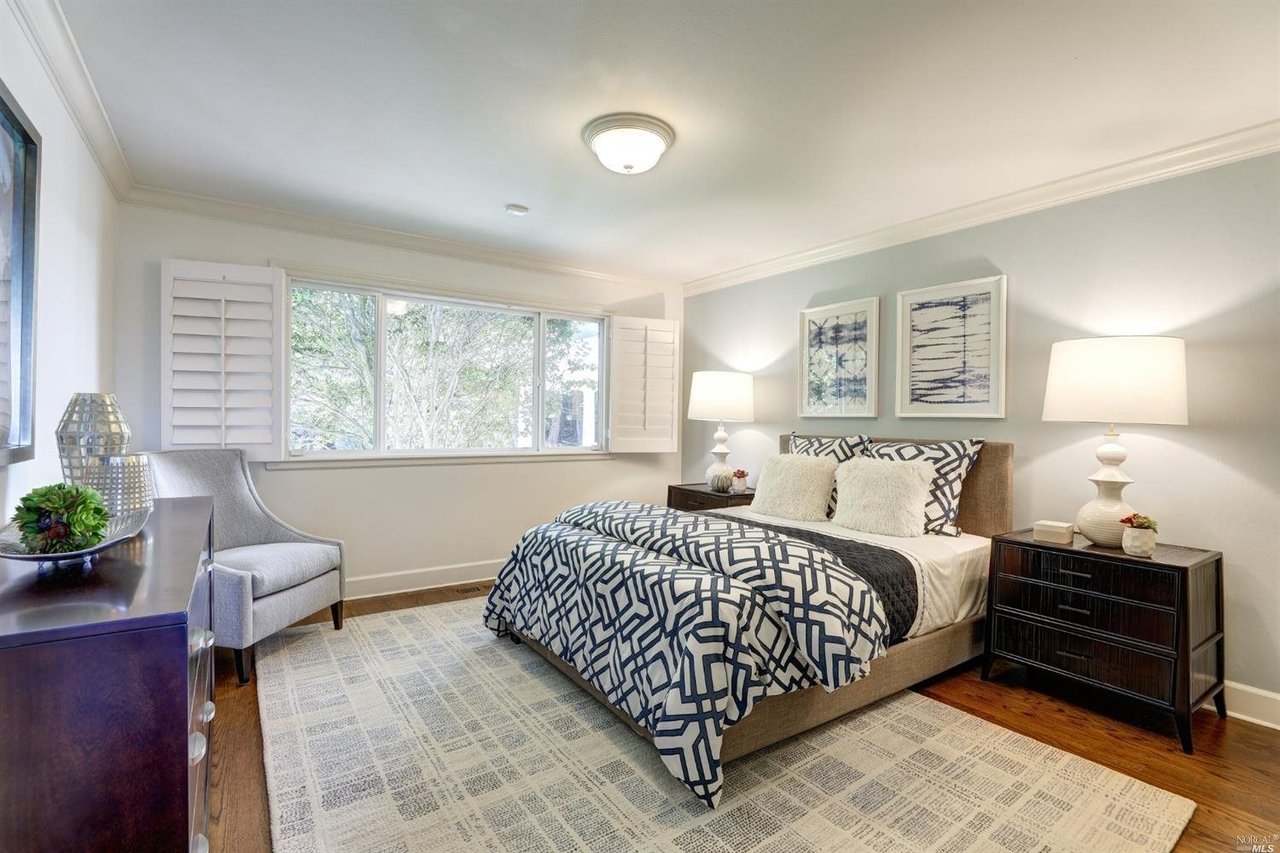 151 Fernwood Dr