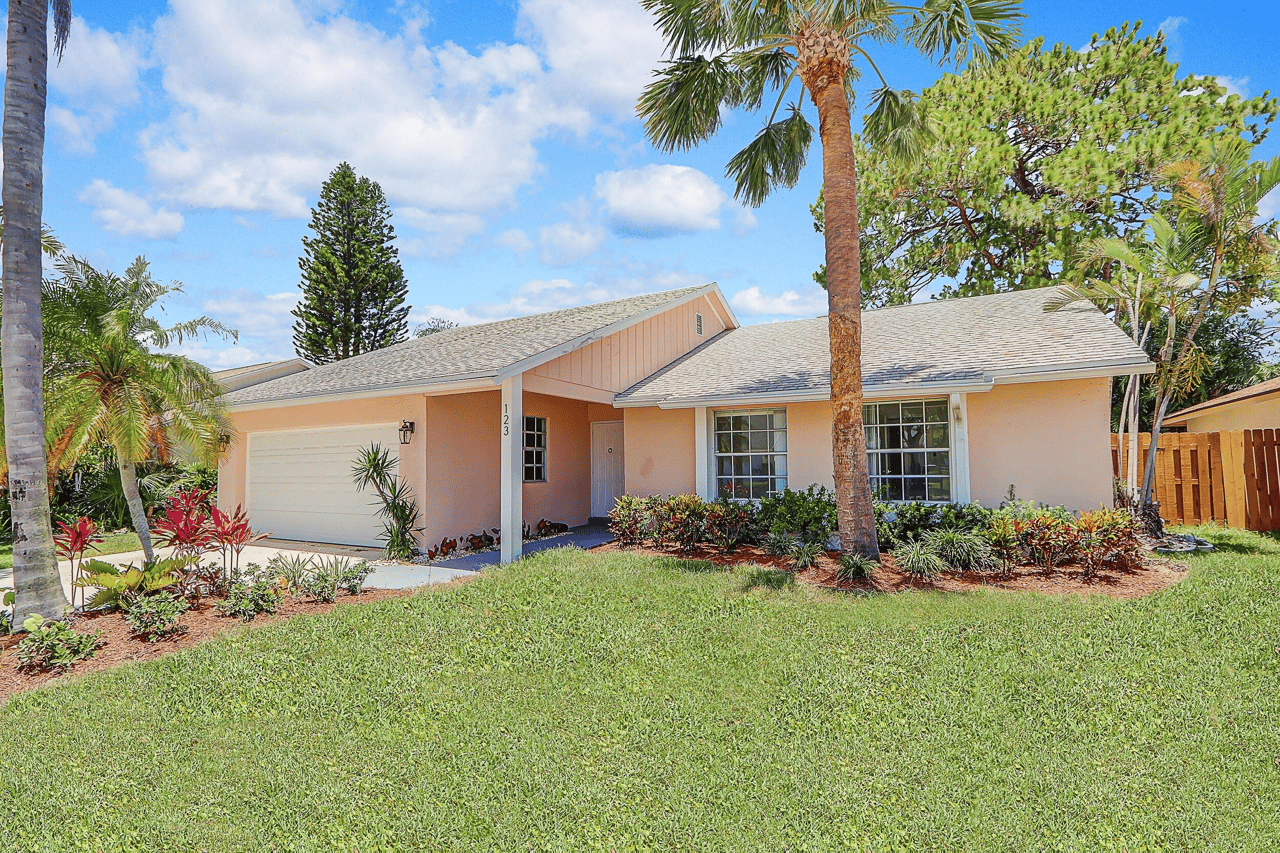 123 Stillwater Cir