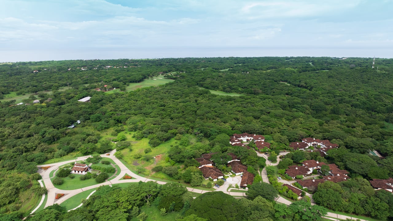 Los Malinches 6 | Luxury Spanish Colonial Townhouse in Hacienda Pinilla