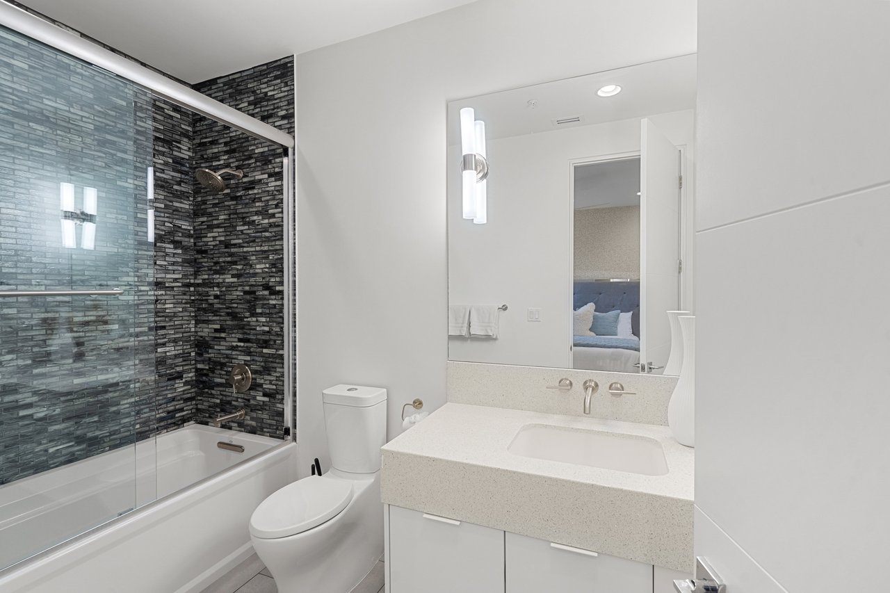 Modern Masterpiece in West Lake Hills