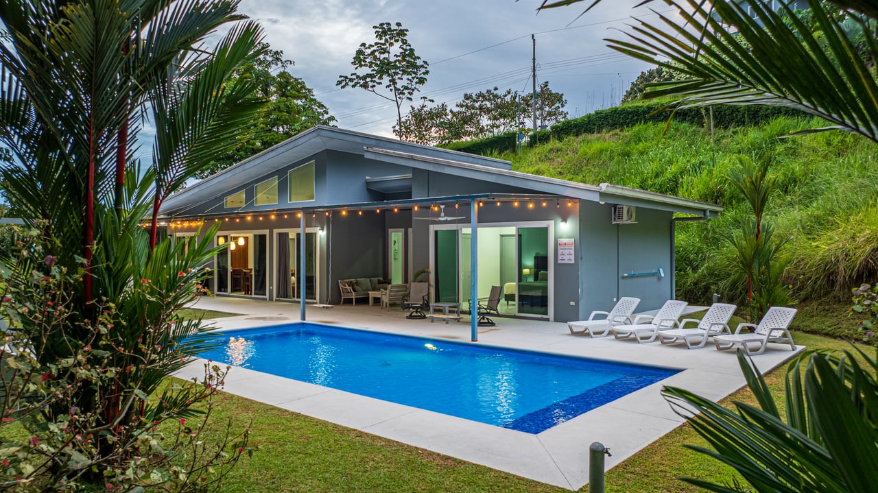 Perfect for Families or a Peaceful Retirement, Uvita Pacific Ocean Town