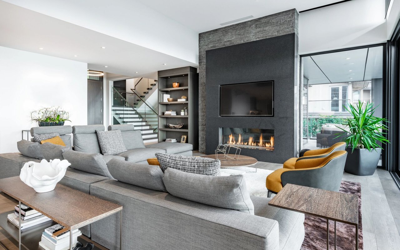 Pros & Cons of Listing Your Home in the Winter