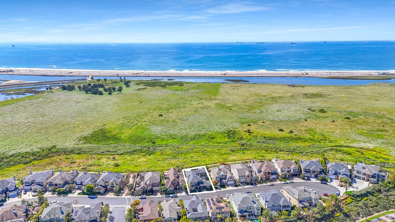 4492 Oceanridge Dr, Huntington Beach
