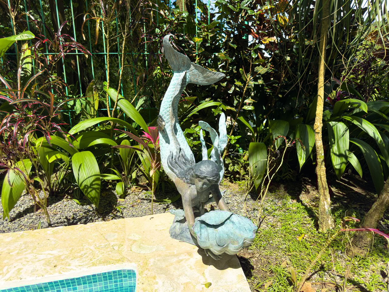 Turn-Key Jungle Retreat Home in Manuel Antonio