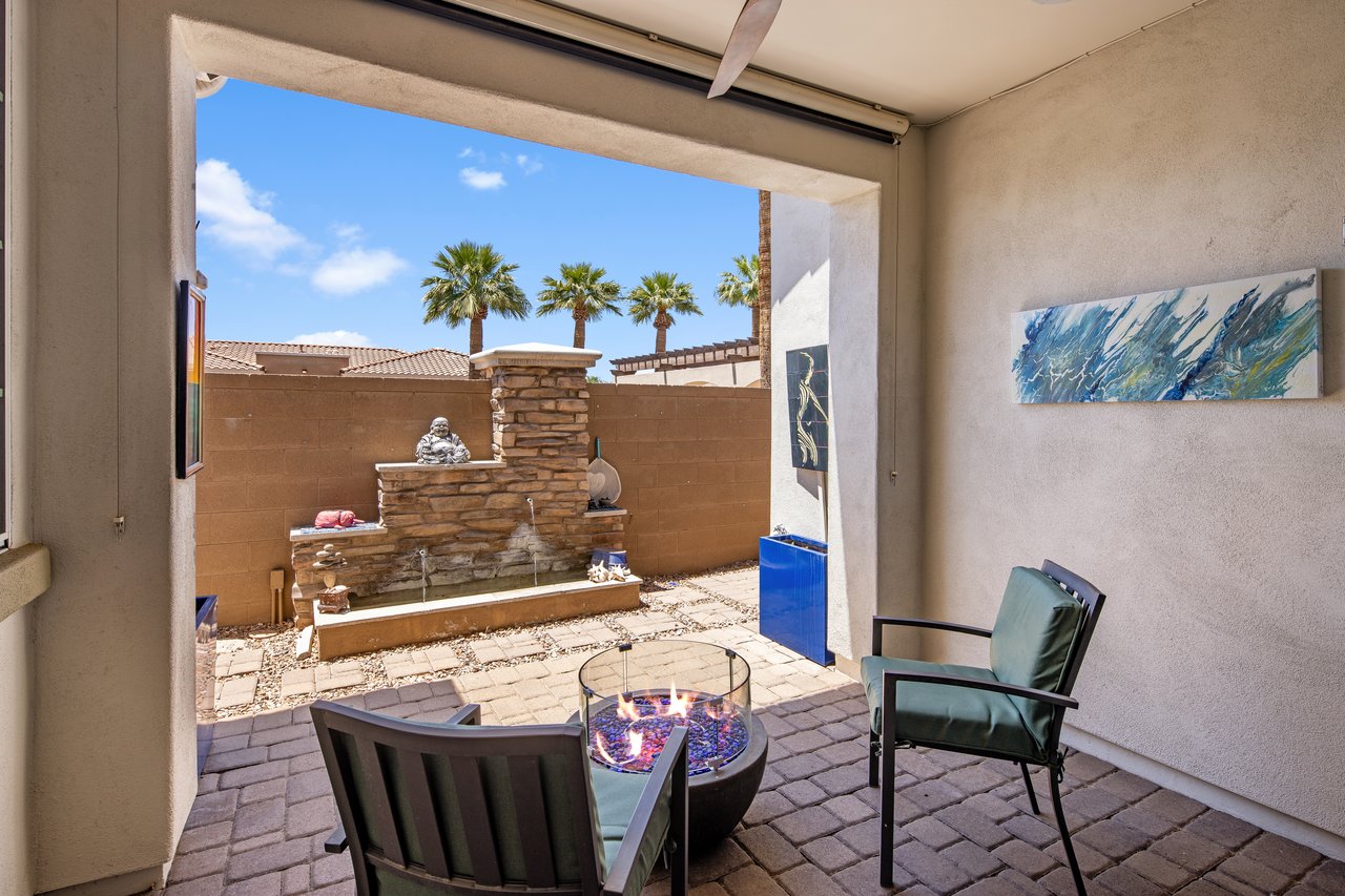 2932 E Madison Vistas