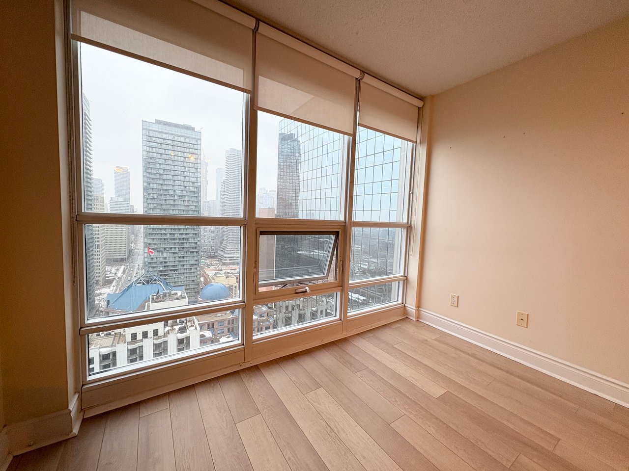 763 Bay St Unit: 3413
