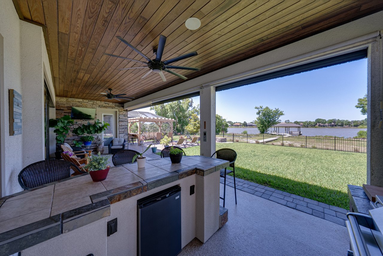 6743 Sunset Vista Way 