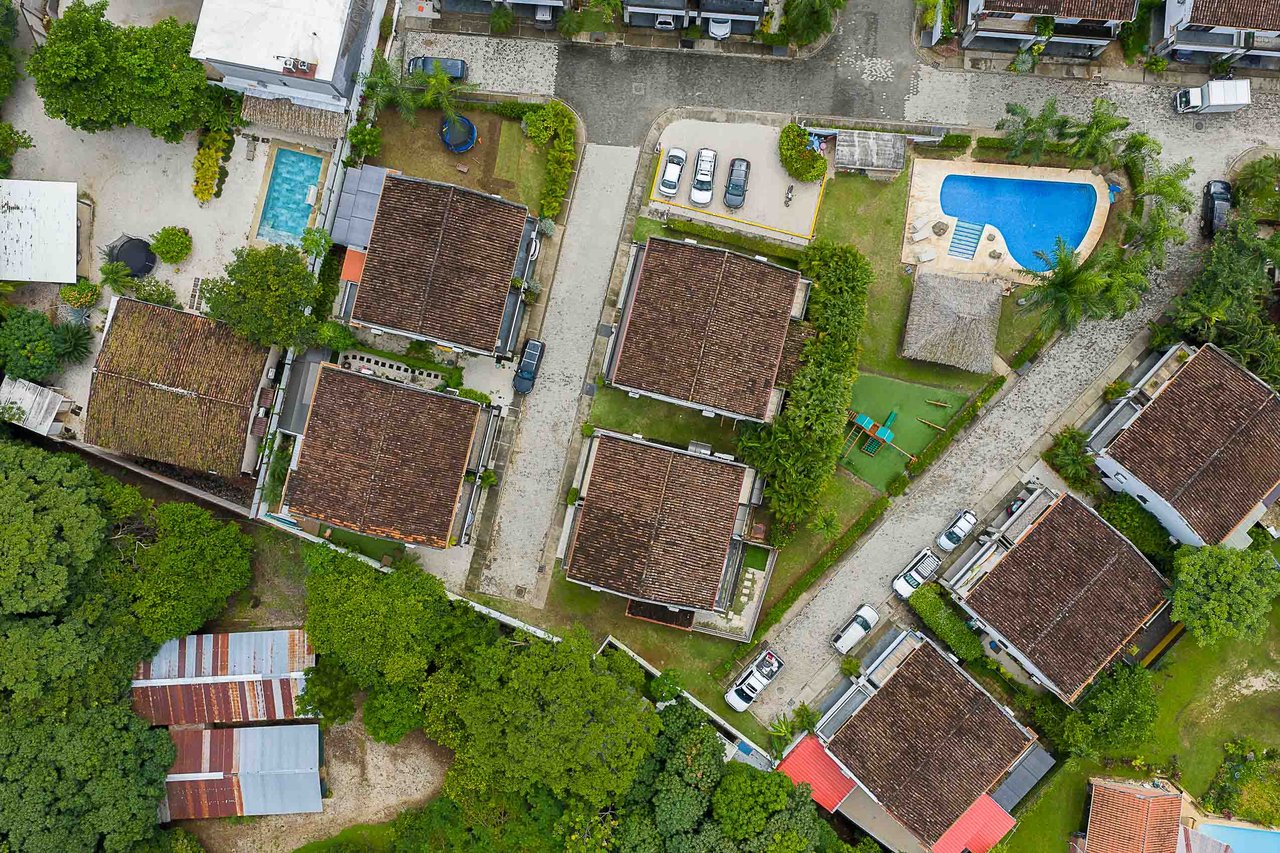El Sandal #9 | 3 Bedroom Townhome, 10 Mins to the Beach - Seller Financing Available!