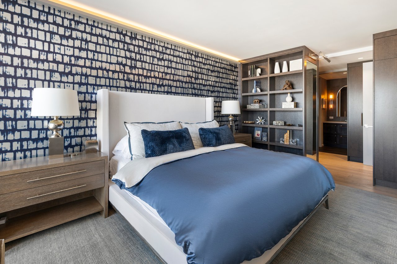 Seize The Bay… at 999 Green