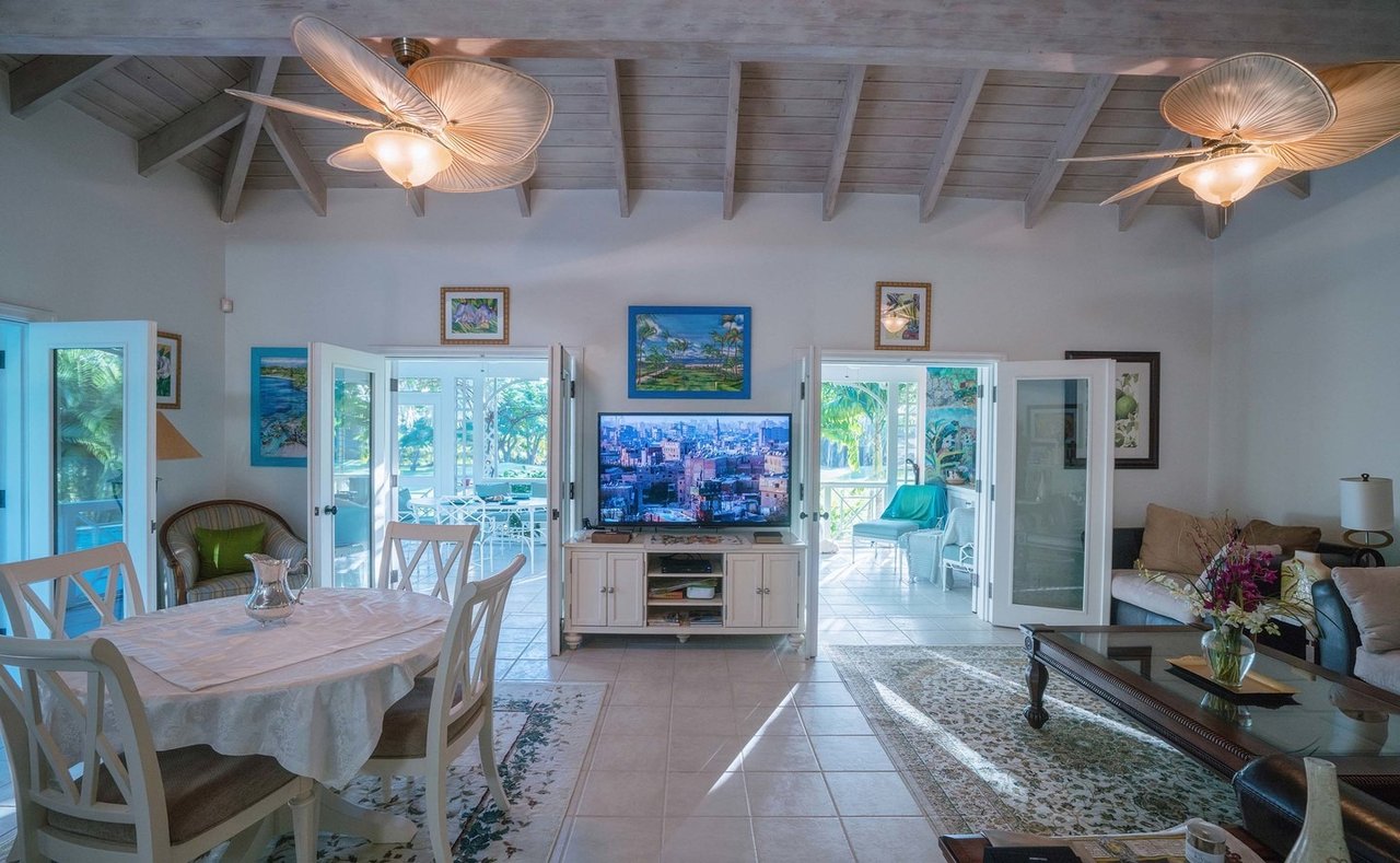 Nevisian Villa on the First Fairway