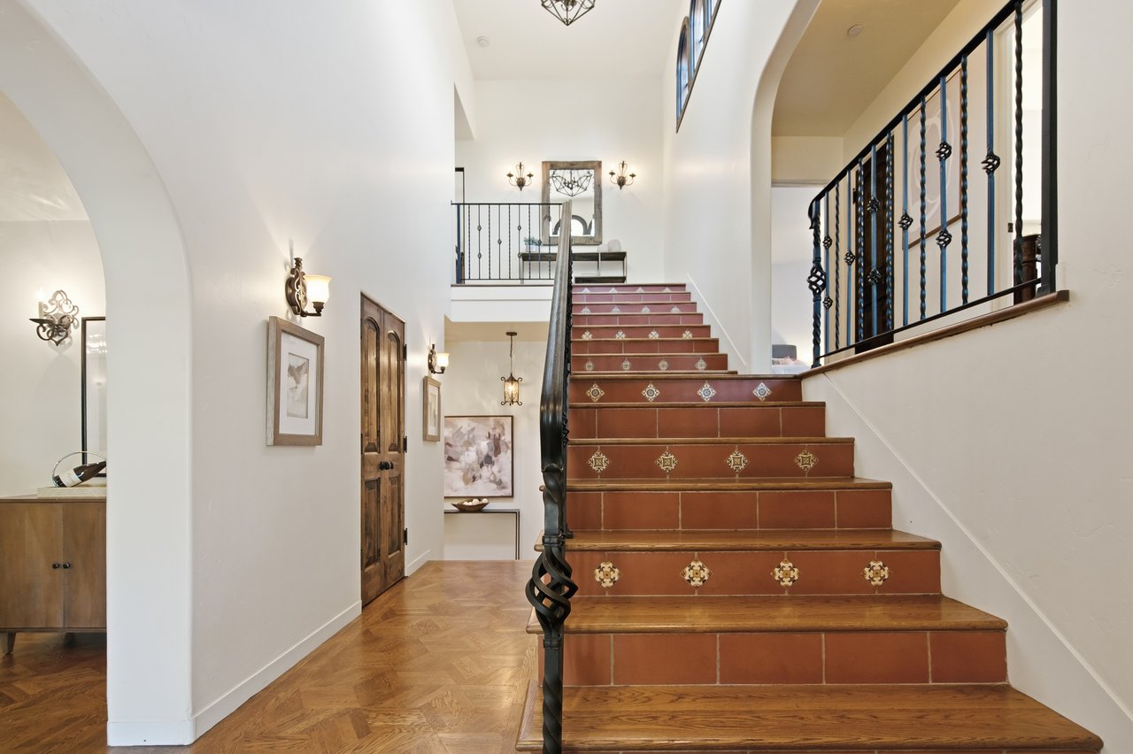 122 Castilian Way
