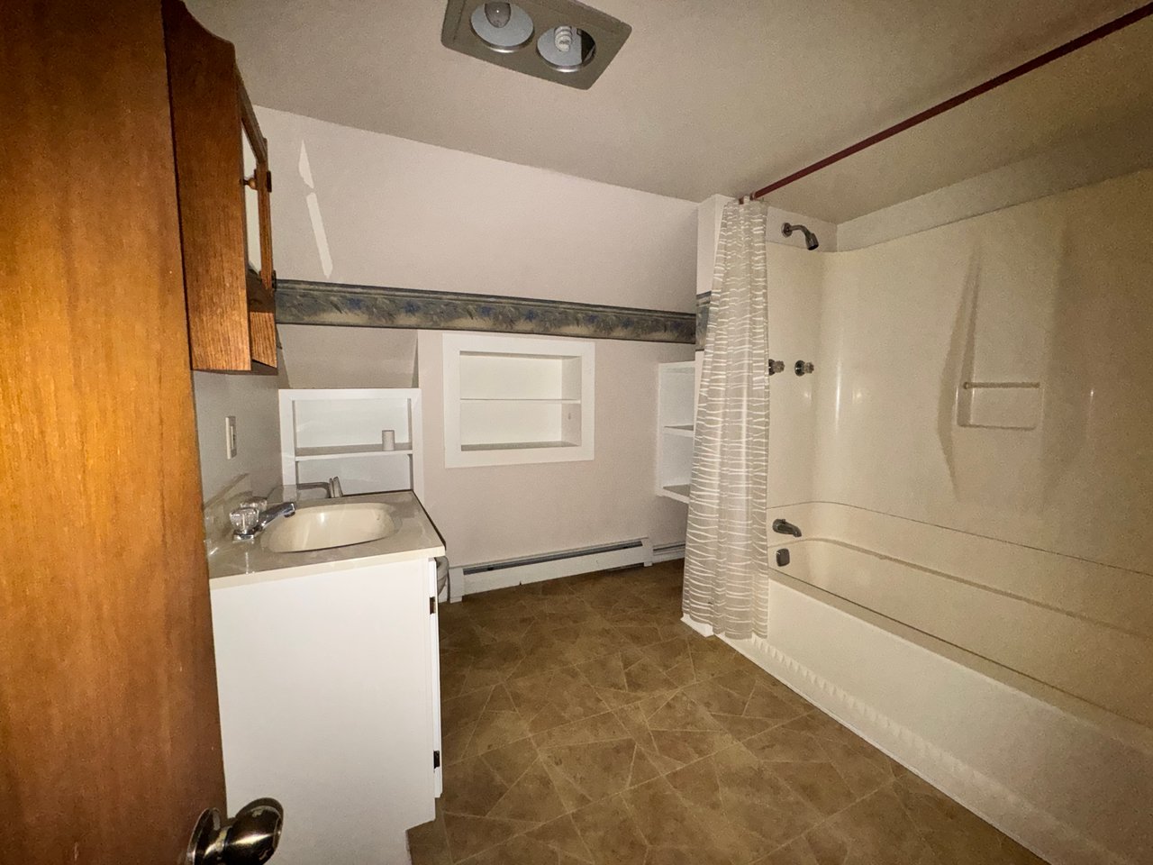 15 Pleasant St #6 Rockland