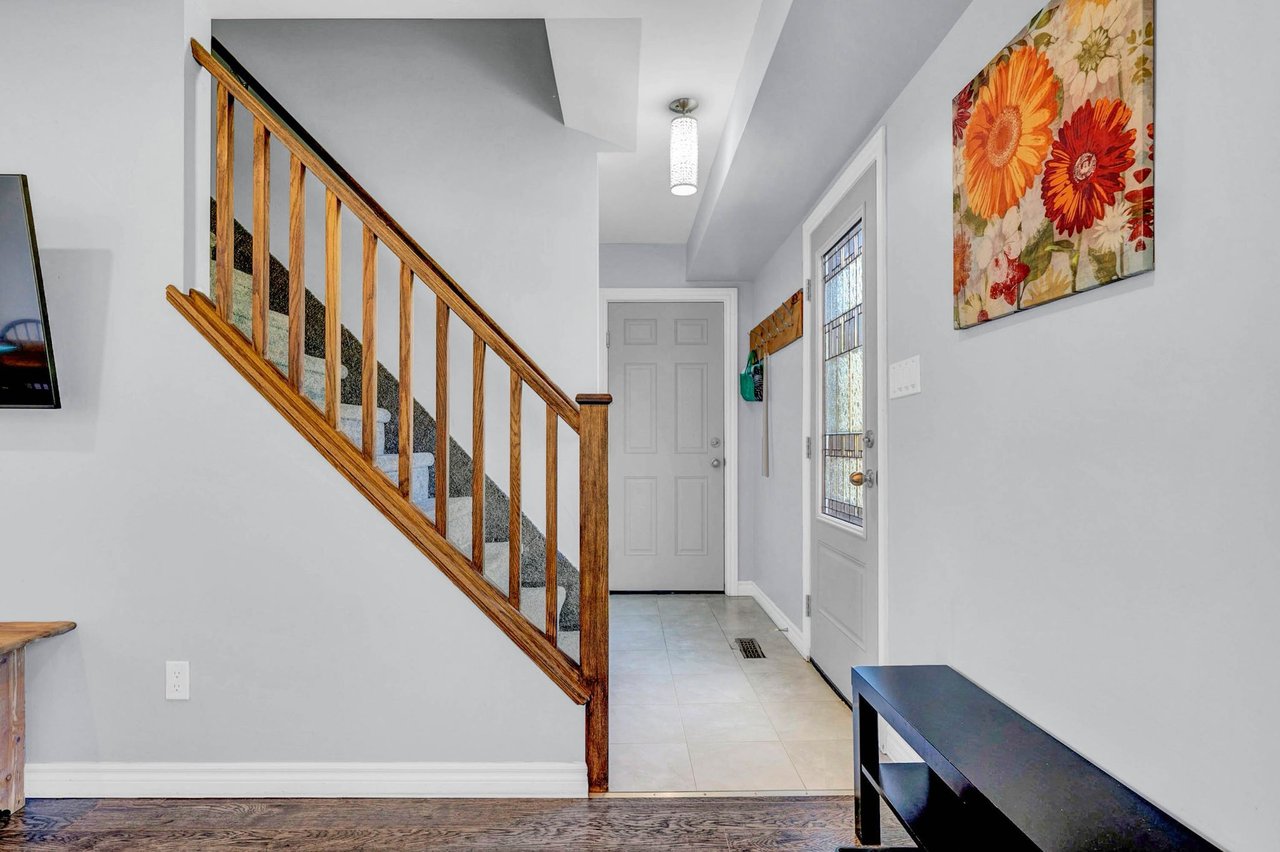 4 Pinewood Boulevard