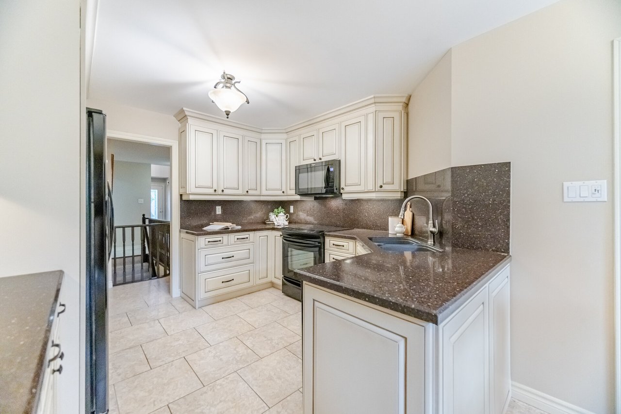 12-2140 Turnberry Rd