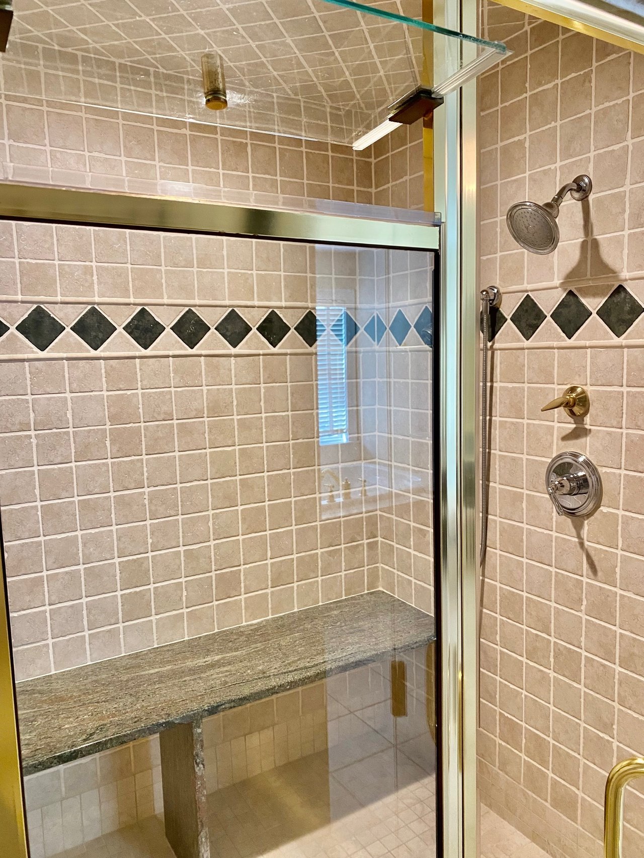 #1706 Oceanfront with Pool