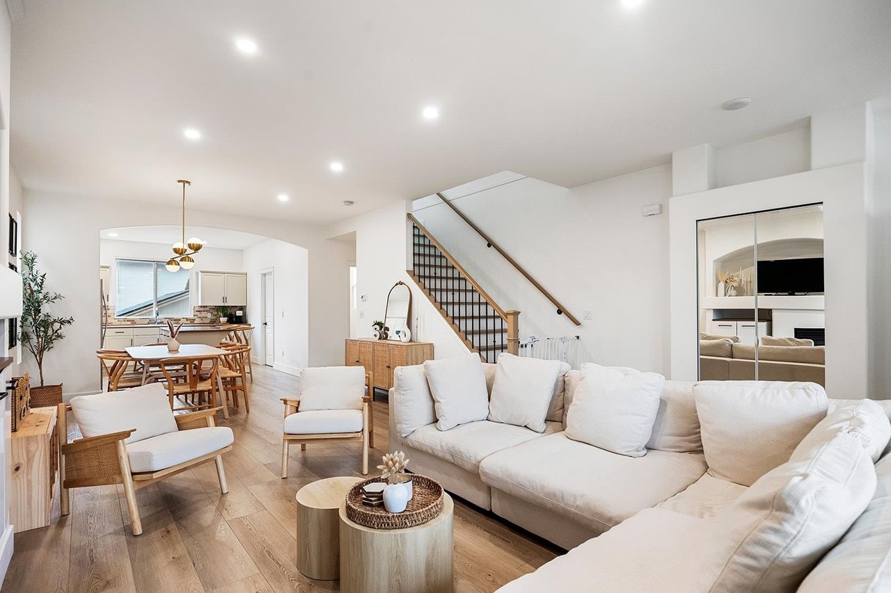 24395 102 Ave